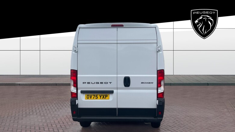 Peugeot Boxer 3500 L3 Diesel 2.2 BlueHDi 140 H2 Van Professional